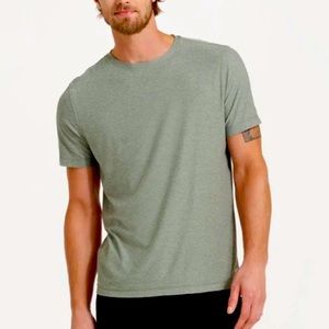 Vuori Men’s Strato Tech Tee